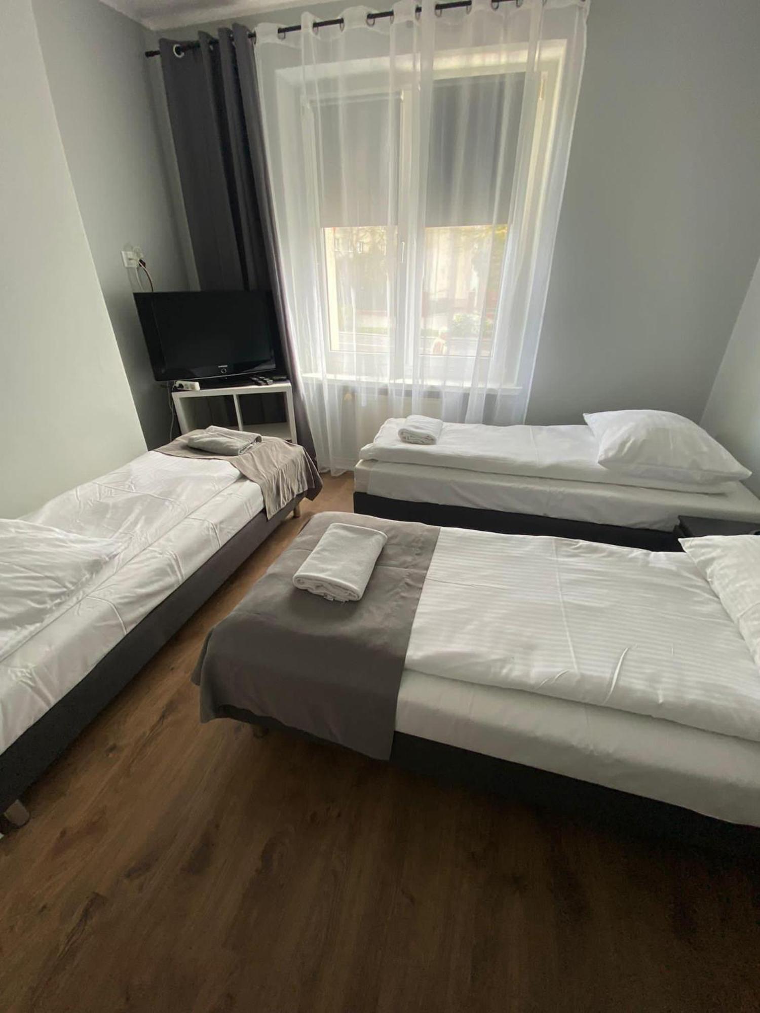 Villa Rosa Познань Экстерьер фото