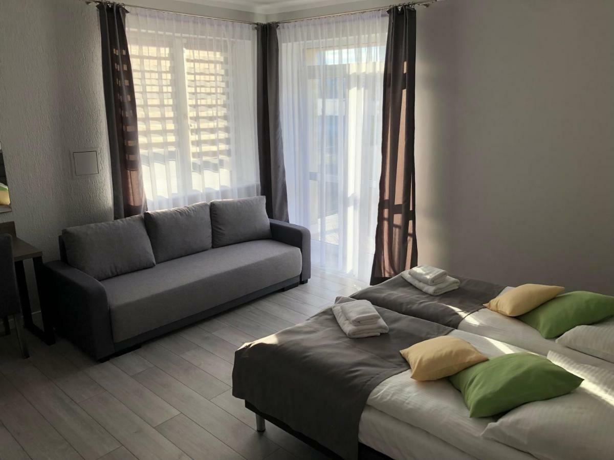 Villa Rosa Познань Экстерьер фото
