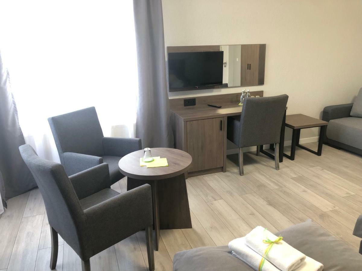 Villa Rosa Познань Экстерьер фото