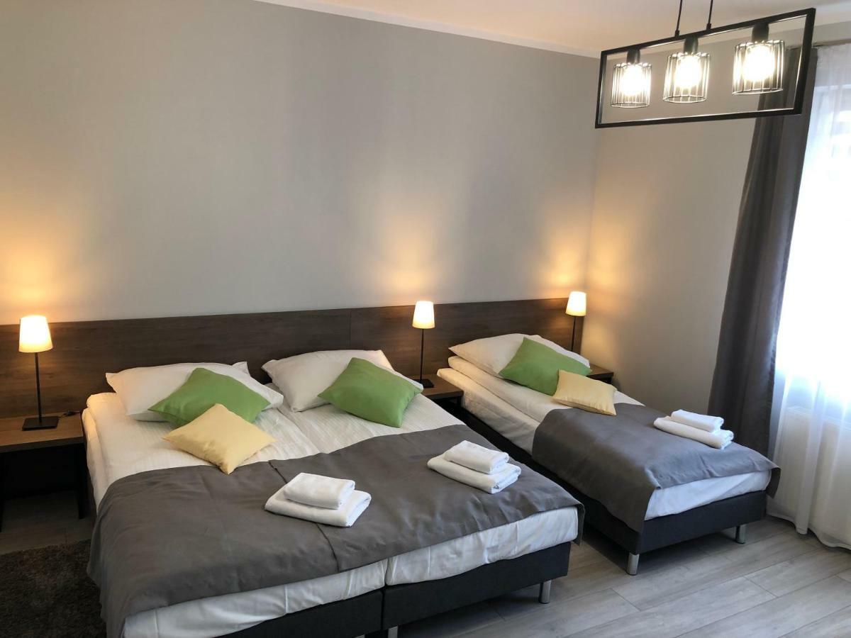 Villa Rosa Познань Экстерьер фото